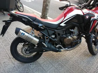 Honda Africa Twin 1000 2018 Roja
