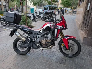 Honda Africa Twin 1000 2018 Roja