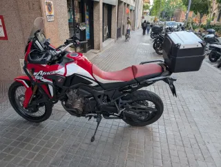 Honda Africa Twin 1000 2018 Roja