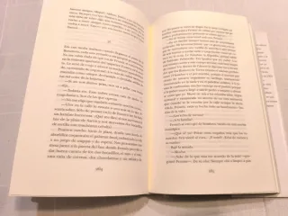 Carlos Ruiz Zafón - La sombra del viento