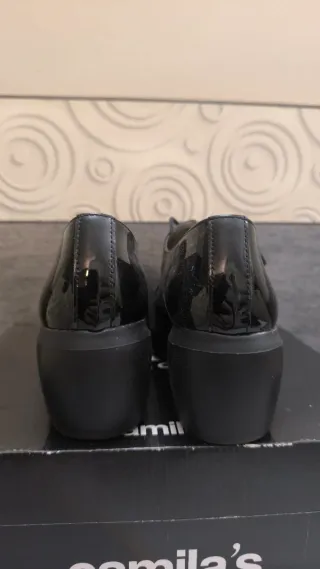 Zapatos de charol negros