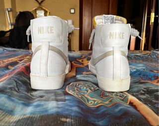Nike Blazer Mid '77 Talla 45 Beige/Blanco