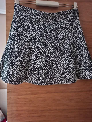 Falda Shana Talla S Corte Capa Estampada