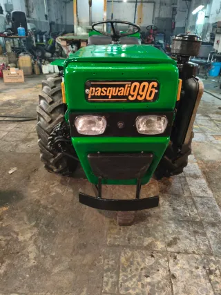 Pasquali 996 Tractor