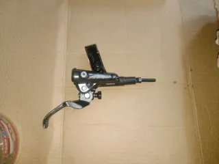 Freno XT M8100 y Mando Cambio XT M8000 2/3 platos