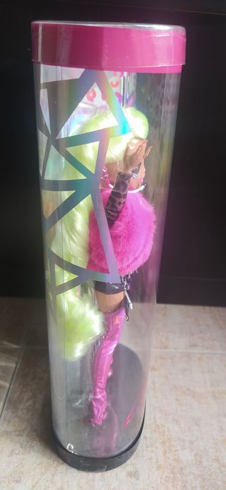 Lady Diva L.O.L. Surprise OMG Fierce MGA