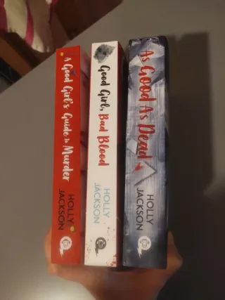 Trilogía A guide girl's to murder en inglés