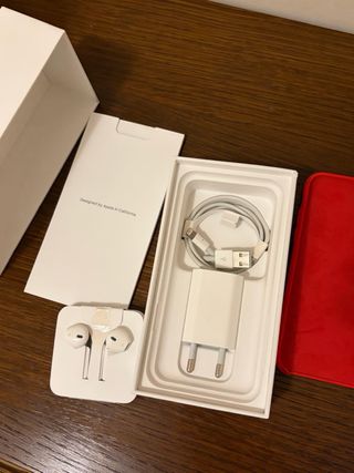 iPhone XS 64GB Negro Caja y Funda Roja