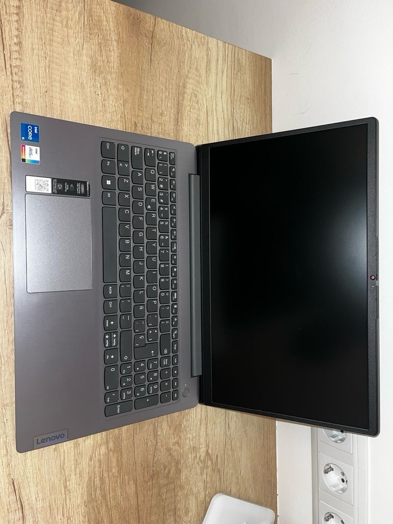 Portátil Lenovo afbeelding 3