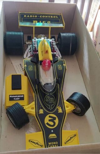 Coche RC Bolido Monocanal Rico Retro