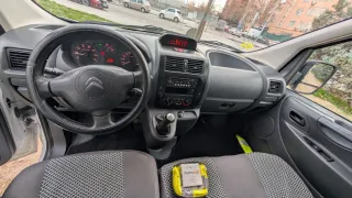 Alquiler furgoneta para mudanzas y portes por dias