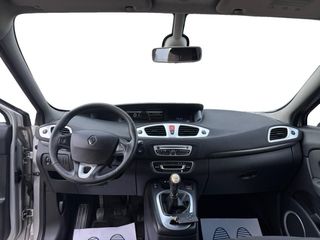 Renault Scenic 2010 1.9 130cv pegatina b