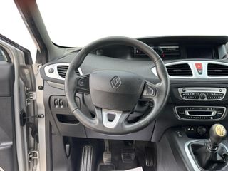 Renault Scenic 2010 1.9 130cv pegatina b