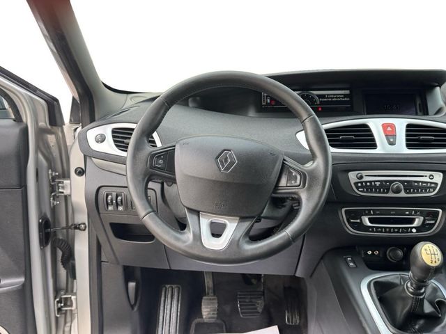 Renault Scenic 2010 1.9 130cv pegatina b