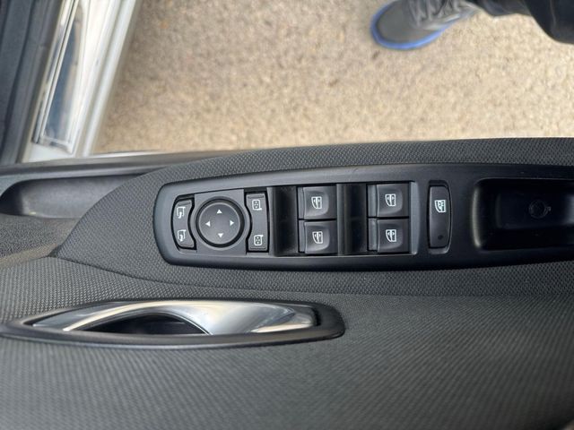 Renault Scenic 2010 1.9 130cv pegatina b