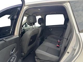 Renault Scenic 2010 1.9 130cv pegatina b