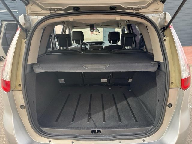 Renault Scenic 2010 1.9 130cv pegatina b