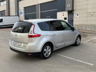 Renault Scenic 2010 1.9 130cv pegatina b