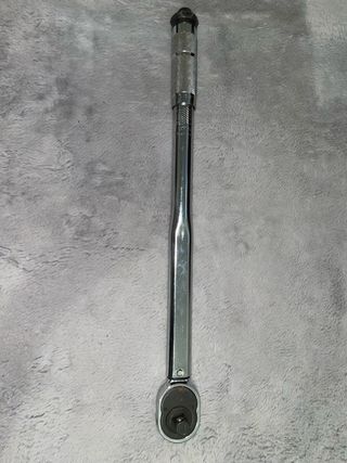 Llave dinamométrica 1/2” 28-220Nm