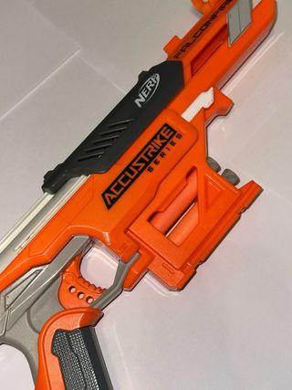 Pack Nerf AccuStrike FalconFire con dardos y diana