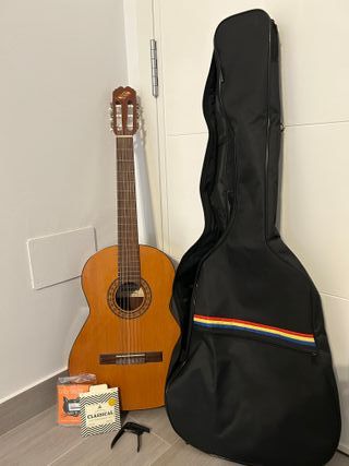 Guitarra Española Admira Juanita + Accesorios