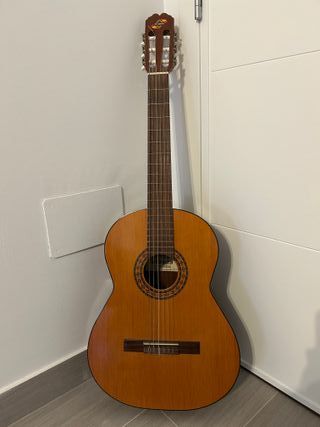 Guitarra Española Admira Juanita + Accesorios