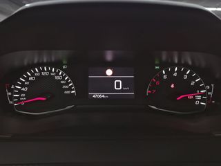 Peugeot 2008 Active Pack Puretech 100 S&S 6 Vel. MAN