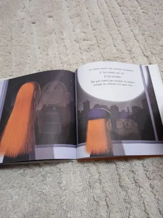 As veces mamá ten tronos na cabeza