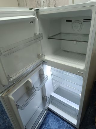 Nevera combi Sauber en perfecto estado