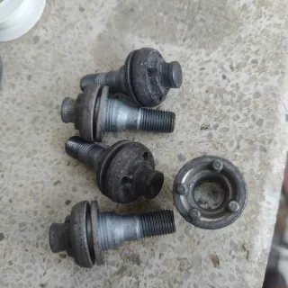 Tornillos antirrobo Grupo PSA