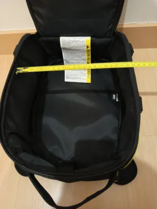 Bolsa negra sobredepósito Givi imantada, 26 litros