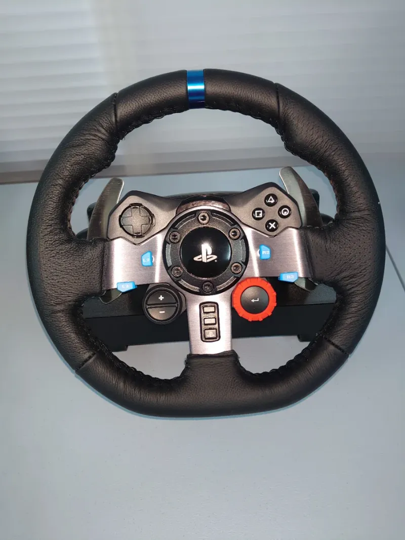 Volante Logitech PS y Pedales afbeelding 2
