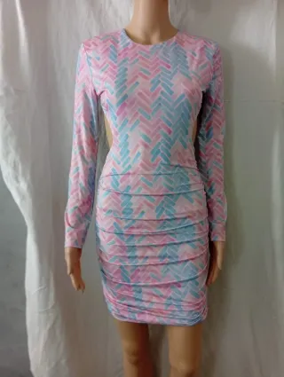 Vestito scollato  corto con stampa geometrica