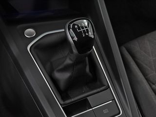 Volkswagen Golf "Más" 1.5 TSI 85kW (115CV)