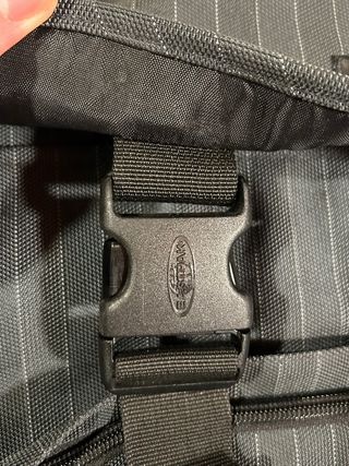 Borsa a tracolla Eastpak nera