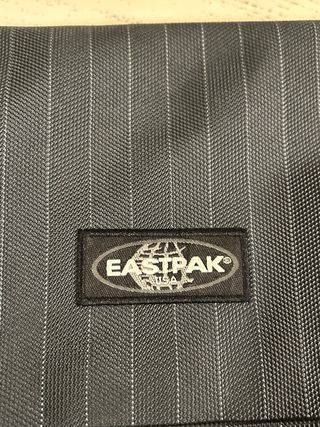 Borsa a tracolla Eastpak nera