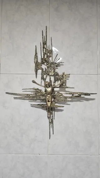 Inspirado en el pintor surrealista Salvador Dali