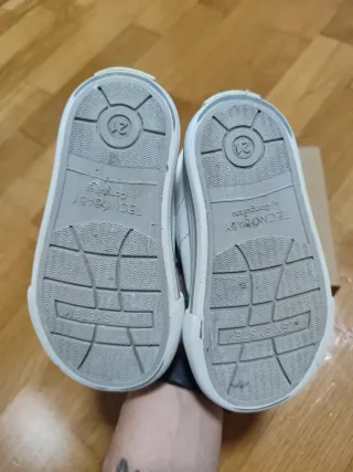 Zapatillas marca Conguitos respetuosas Talla 21