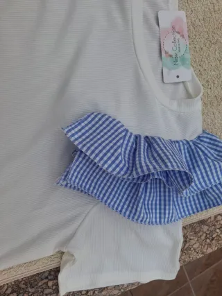 Camiseta T U. Talla Única con etiqueta