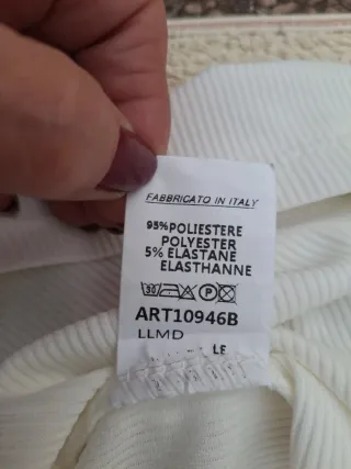 Camiseta T U. Talla Única con etiqueta