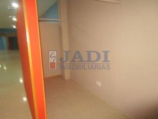 Local comercial en venta en Valdepeñas