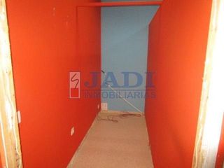 Local comercial en venta en Valdepeñas