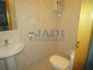 Local comercial en venta en Valdepeñas