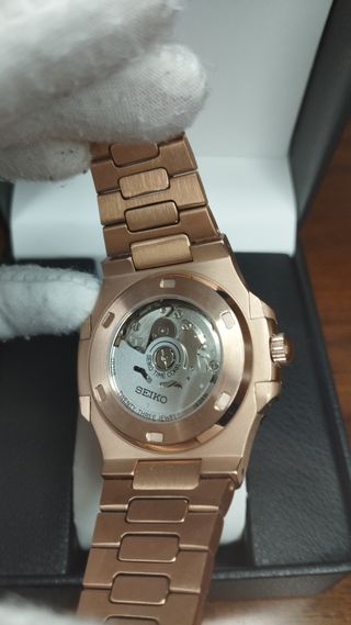 Reloj Seiko Mod Nautilus Marrón Chocolate y Oro