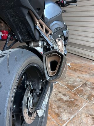 Escape Arrow Pista Homologado Titanio S1000R