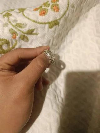 Anillo plateado con diseño  ANILLO DE PLATA 925