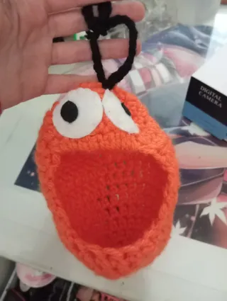 Nido de pájaro tejido a mano