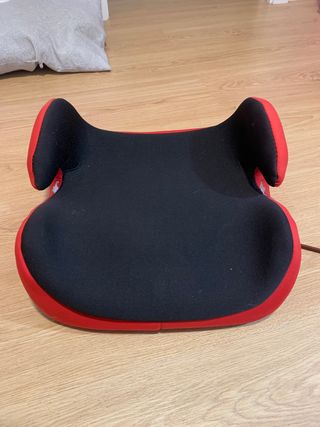 Alzador de coche para niños