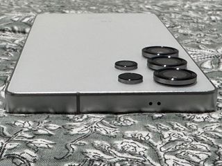 Samsung Galaxy S25 Ultra 1TB Como Nuevo + Extras