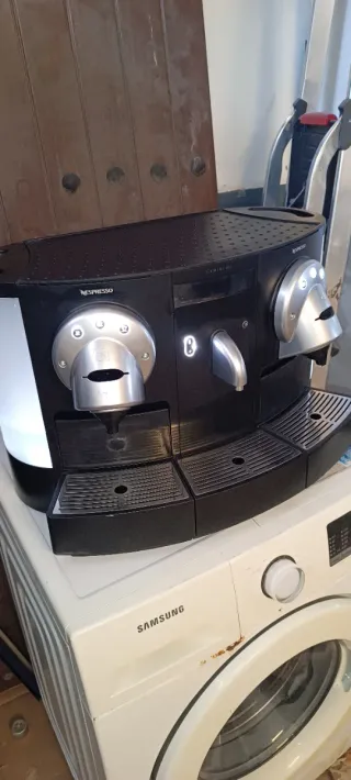 Cafetera Nespresso Gemini 220 Profesional